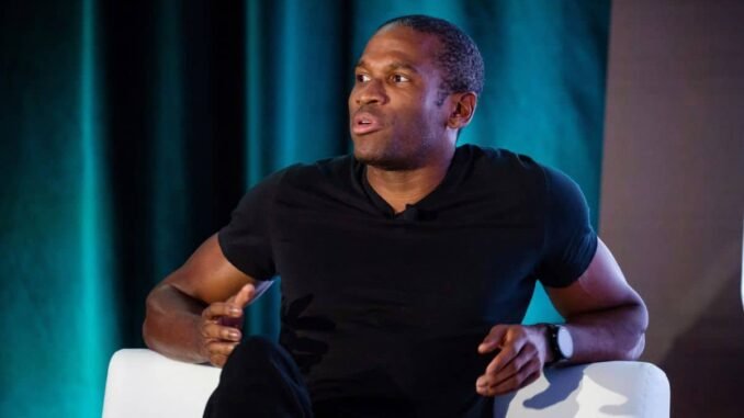 Arthur Hayes Doubles Down on Bitcoin Dip-Buying as BTC Drops to $74K